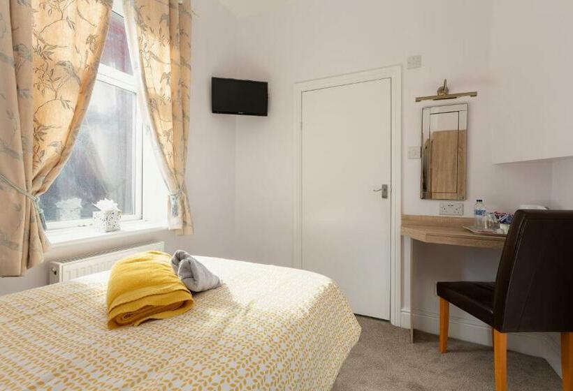 标准单人间, The Hollingworth