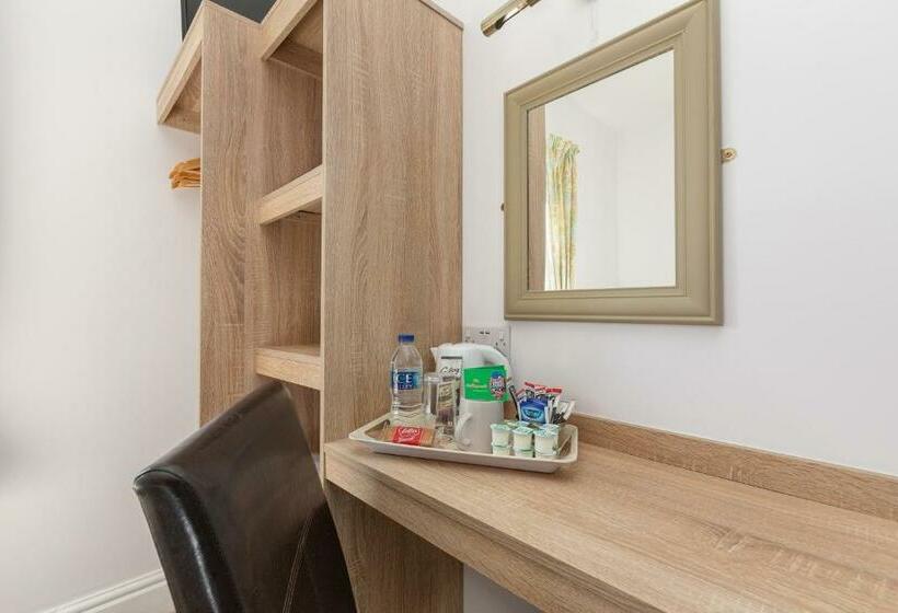 标准单人间, The Hollingworth