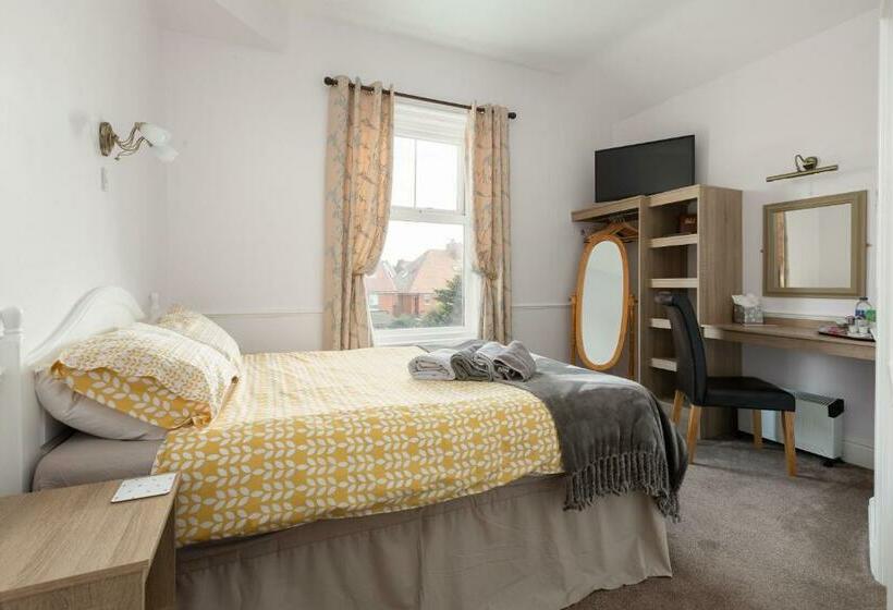 标准间, The Hollingworth