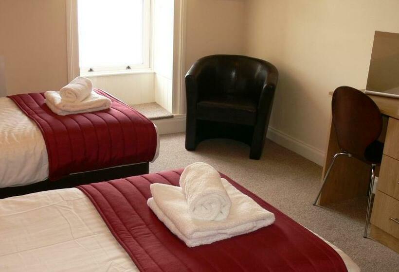 غرفة قياسية مطلّة علي البحر, The Home Arms Guesthouse