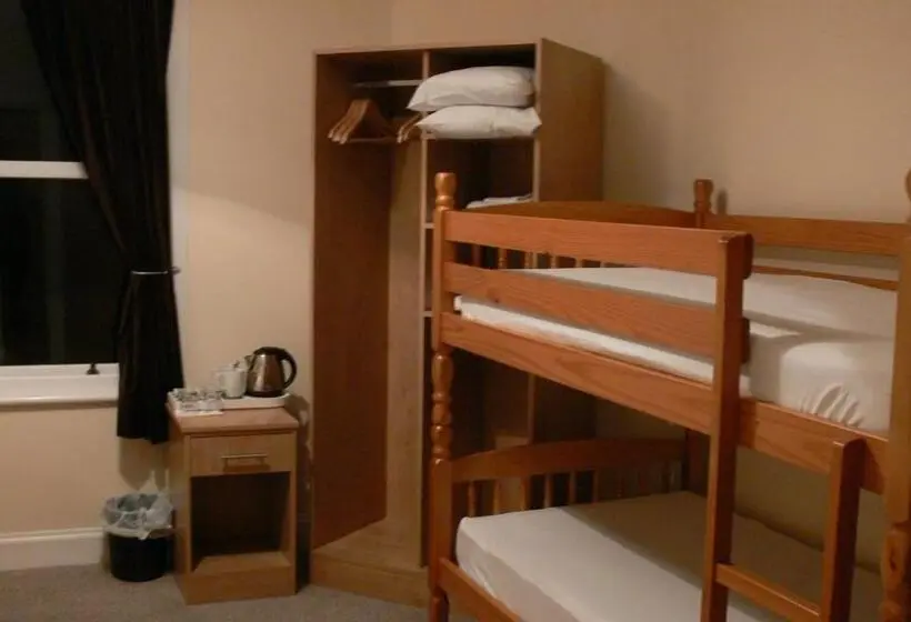 ファミリールーム, The Home Arms Guesthouse