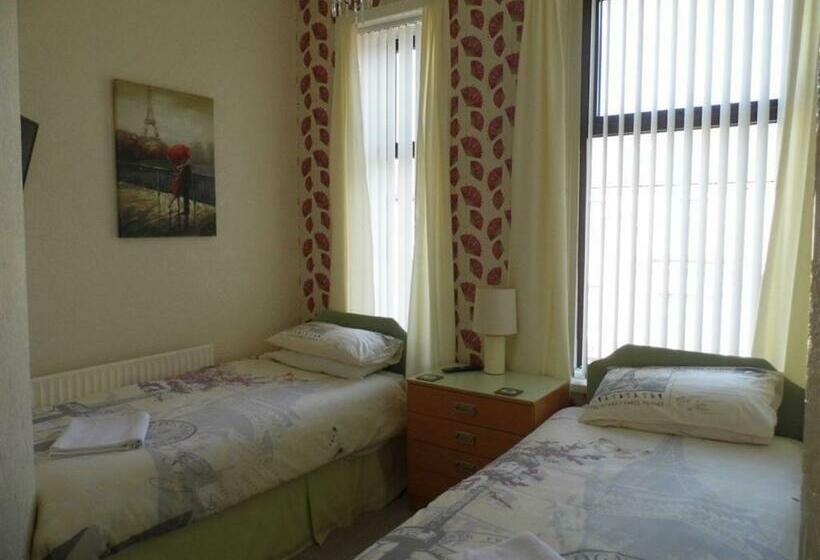 标准间, The Pembroke