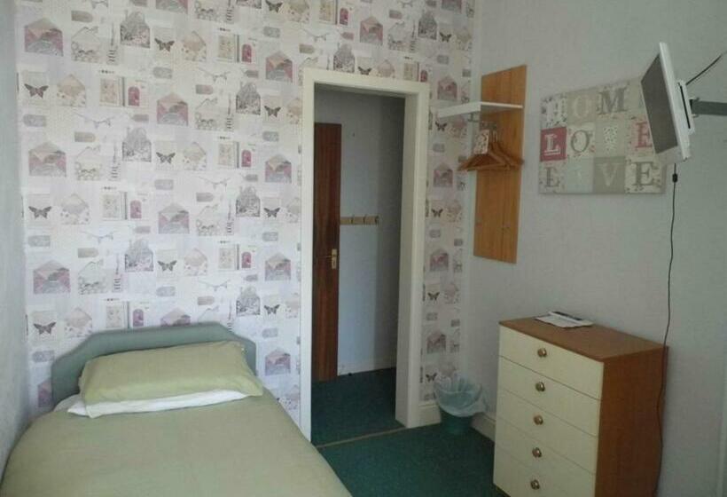 标准单人间, The Pembroke