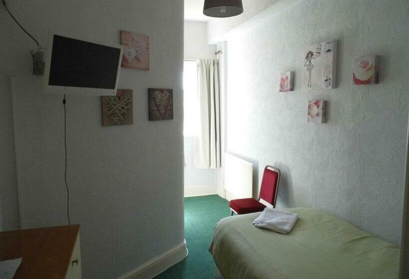 标准单人间, The Pembroke