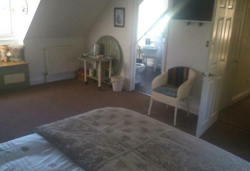 اتاق خانوادگی, Thornybank