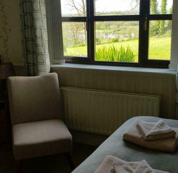 חדר סטנדרט לשלושה, Willowbank House