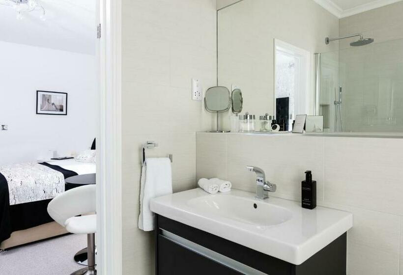 Номер Deluxe Кровать Кинг, Coast B&b