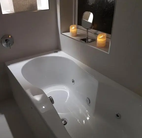 Deluxe-huone Sivuttainen Merinäkymä, Coast B&b
