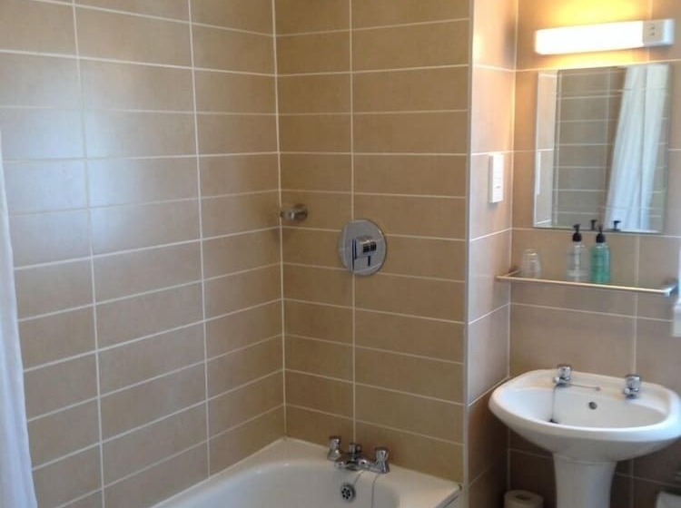 غرفة قياسية, Caledonia