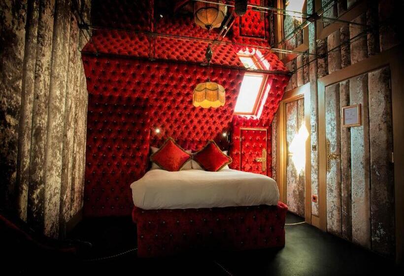 חדר דלוקס, Crazy Bear Beaconsfield