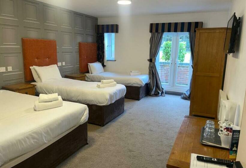 Семейный Номер, Hockley House