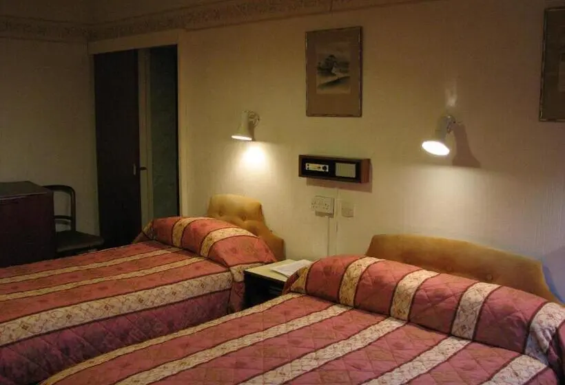 Habitació Triple Basic, Lancaster