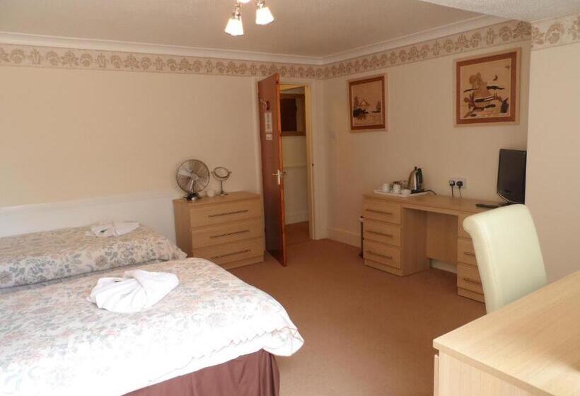 컴포트 트리플 룸, The Q