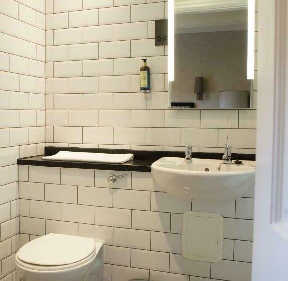 غرفة قياسية, Royal Ship