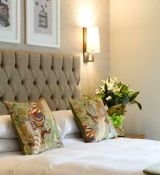 غرفة قياسية, Royal Ship