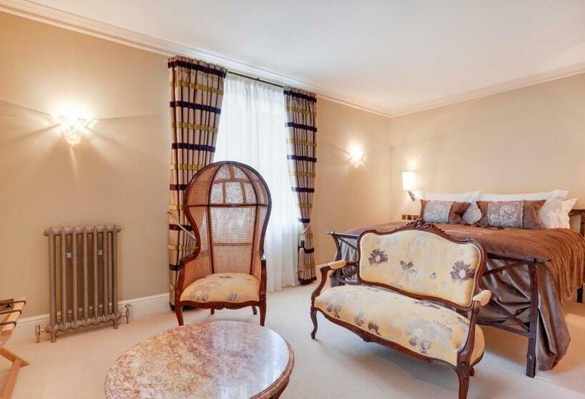 Номер Стандарт, Southernhay House