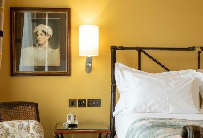 Номер Стандарт, Southernhay House