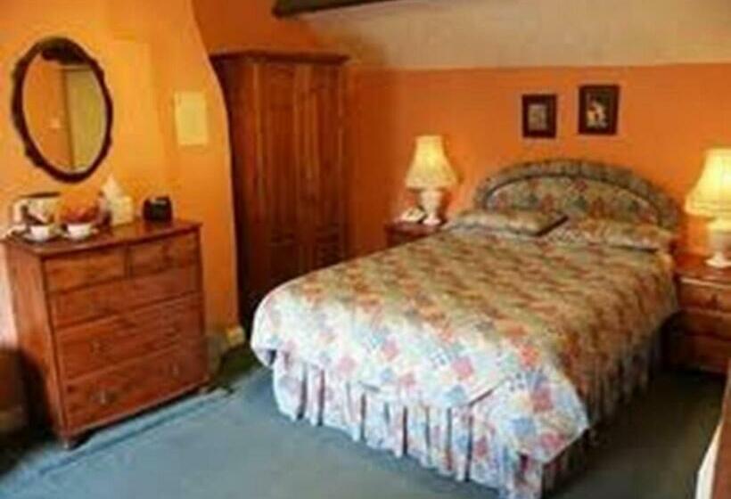 标准间, The Blacksmiths Arms