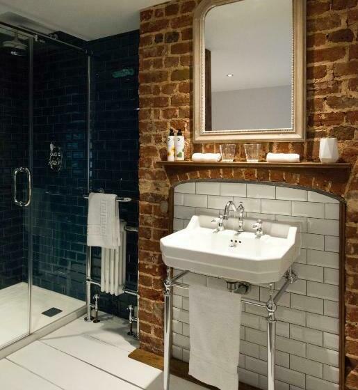 スタンダードルーム, The Coach House