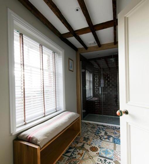 キングサイズベッドのスタンダードルーム, The Coach House