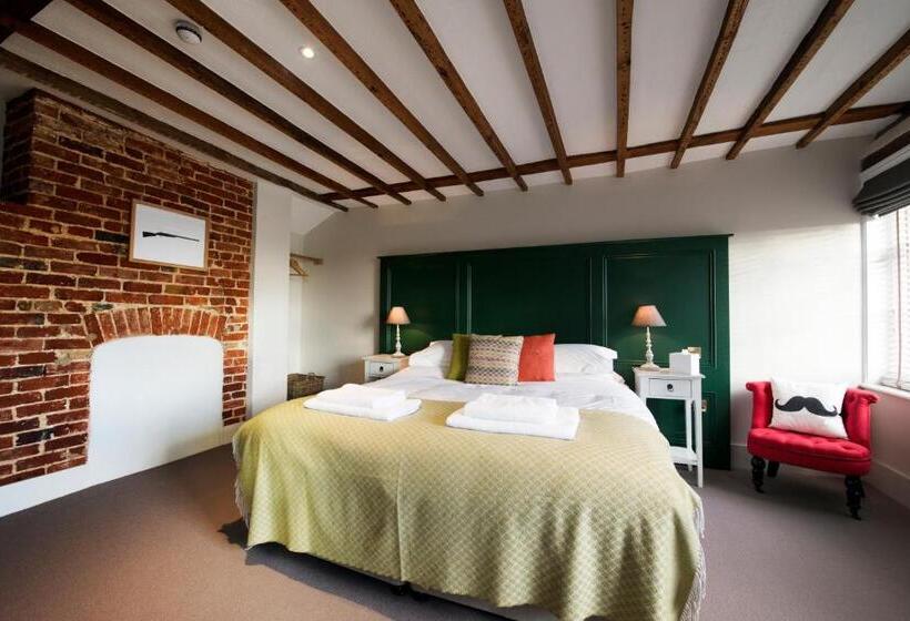 غرفة قياسية سرير كينج, The Coach House