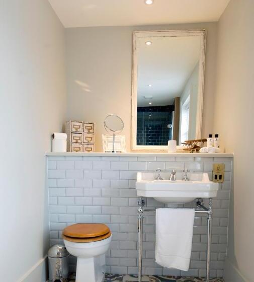 キングサイズベッドのスタンダードルーム, The Coach House