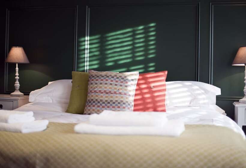 スタンダードルーム, The Coach House