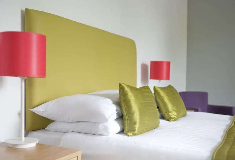 Номер Стандарт, The Highland Hotel By Compass Hospitality