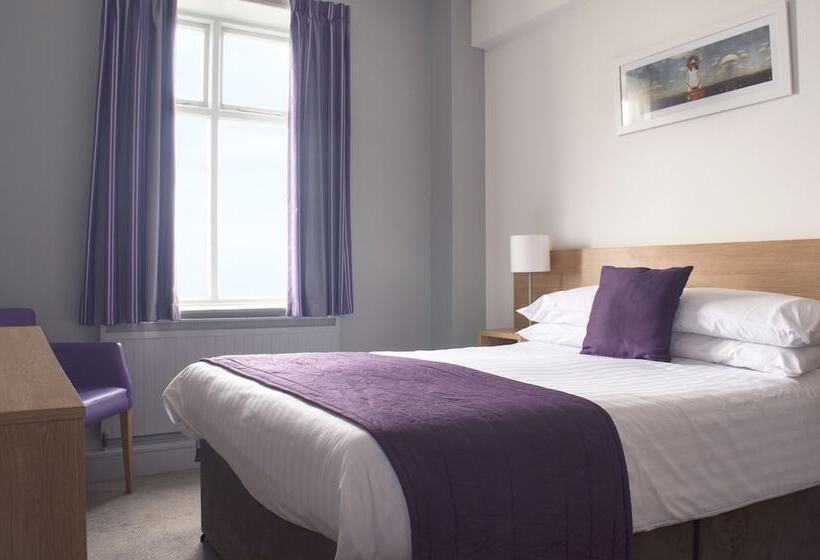 Номер Стандарт, The Highland Hotel By Compass Hospitality