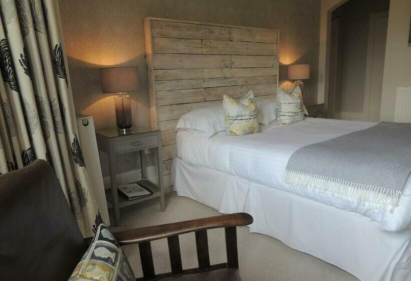 キングサイズベッドのスーペリアルーム, The Priory