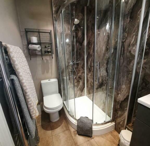 キングサイズベッドのスーペリアルーム, The Priory