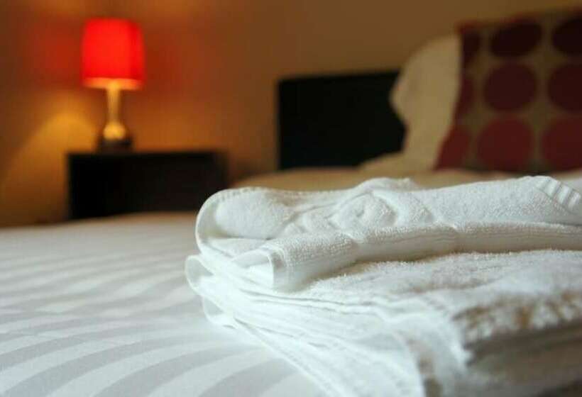 Апартаменты 1 Спальня, The Royal