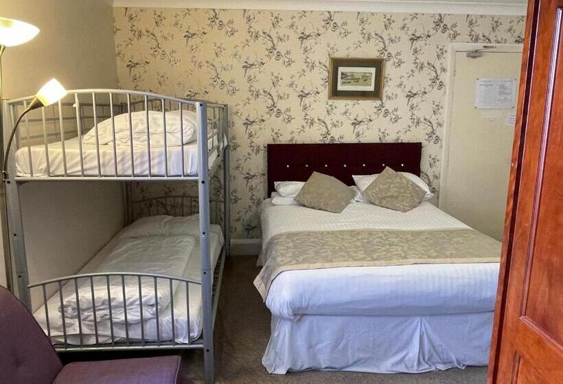 חדר משפחתי, Yellow Mountain