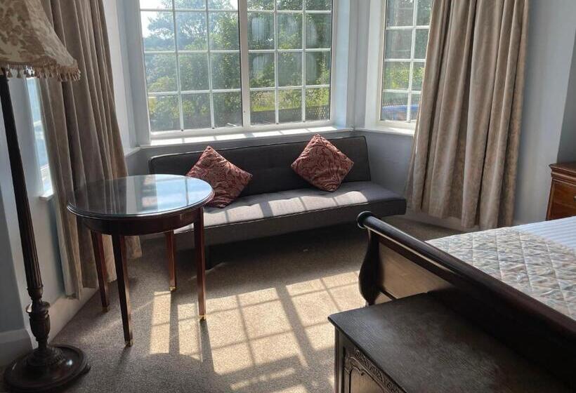 חדר משפחתי נוף לים, Yellow Mountain