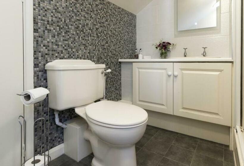 Семейный Номер, Meadowdore Stay B&b