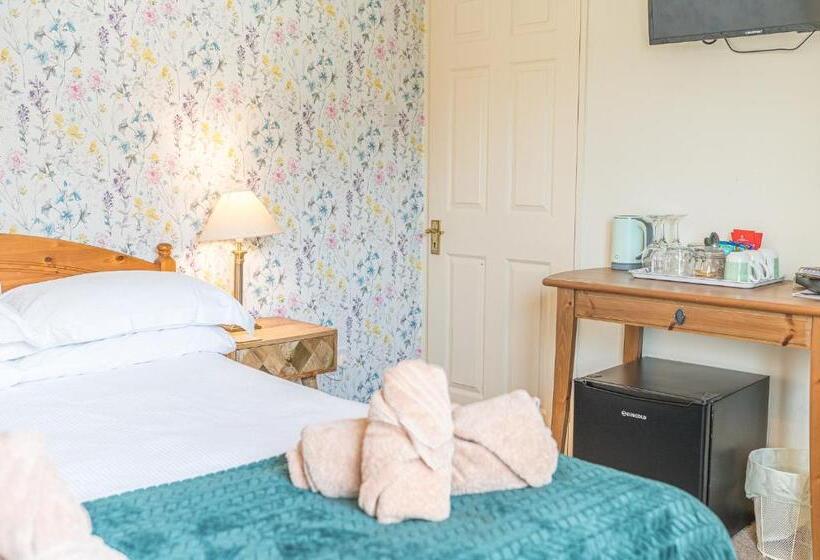 Семейный Номер, Meadowdore Stay B&b