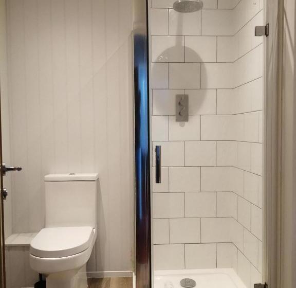 חדר משפחתי, Newlands Holidays