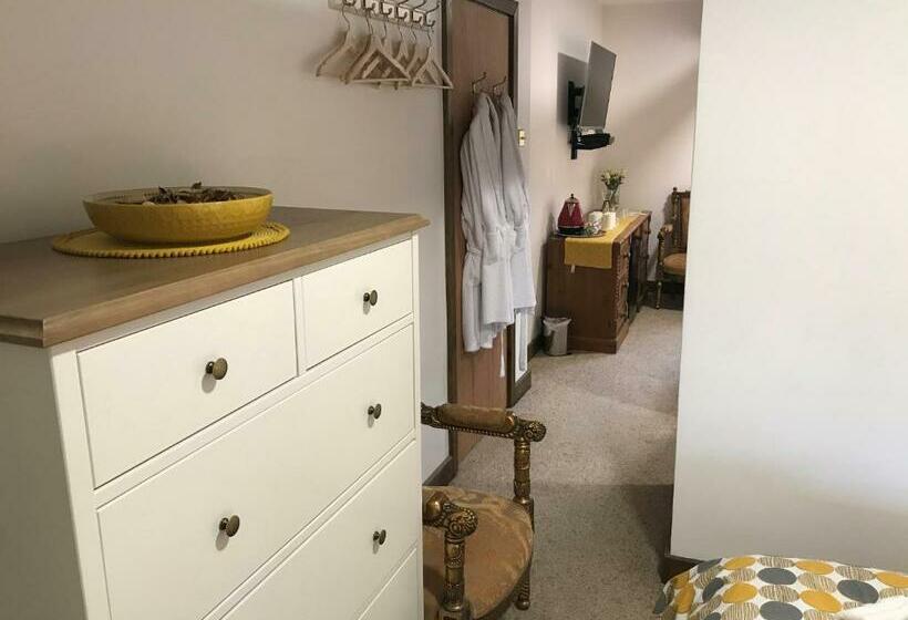 Семейный Номер, The Garsdale Bed & Breakfast   Goats And Oats At Garsdale