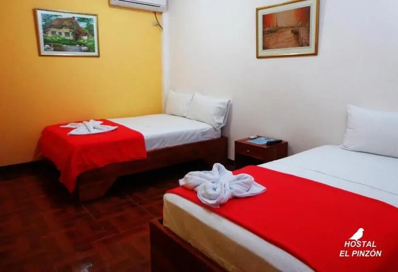 Economy Quadruple Room, Hostal El Pinzón
