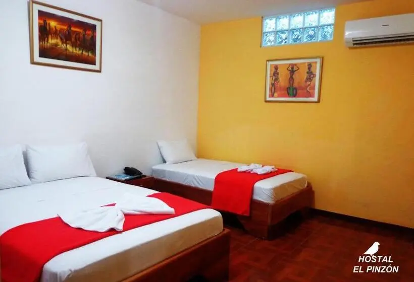 Superior-perhehuone, Hostal El Pinzón