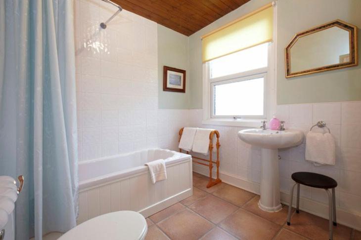 Номер Стандарт, Lincoln Guest House