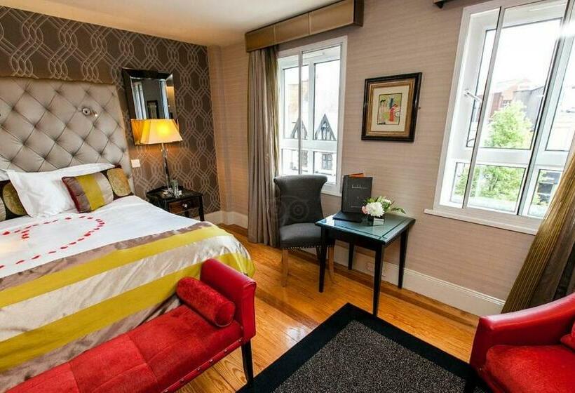 行政房间, Benedicts