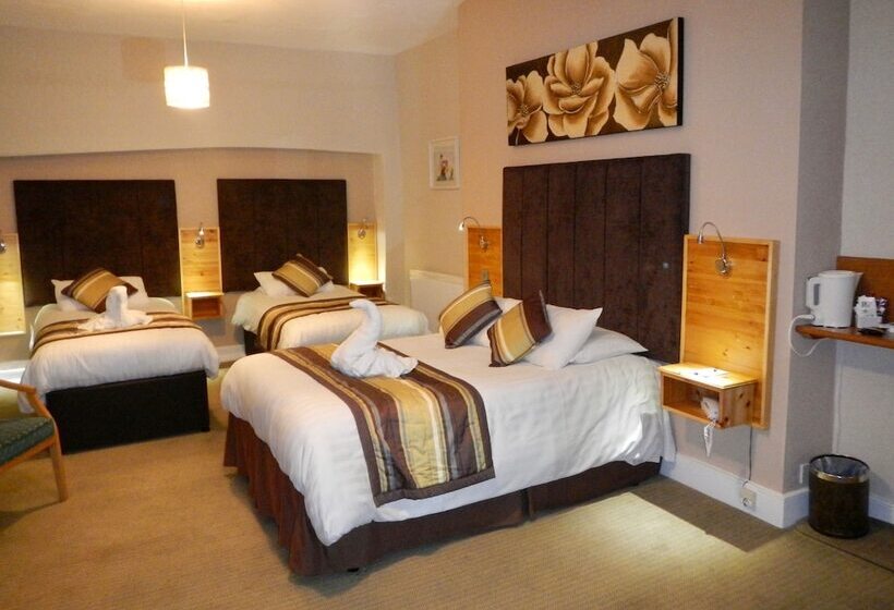 スタンダードトリプルルーム, Burton