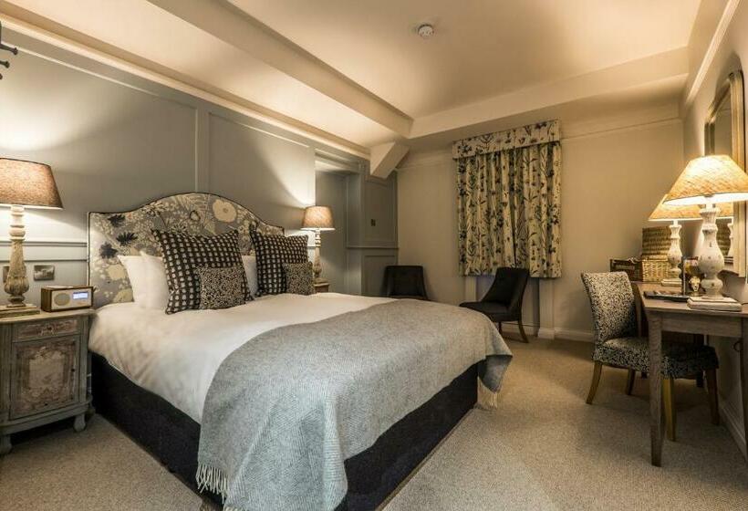 Quarto Estandar, Coach & Horses