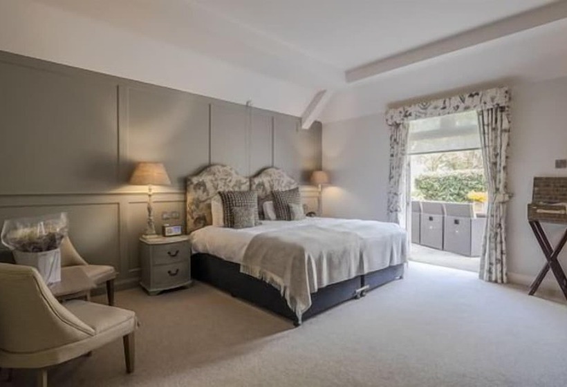 Quarto Superior, Coach & Horses