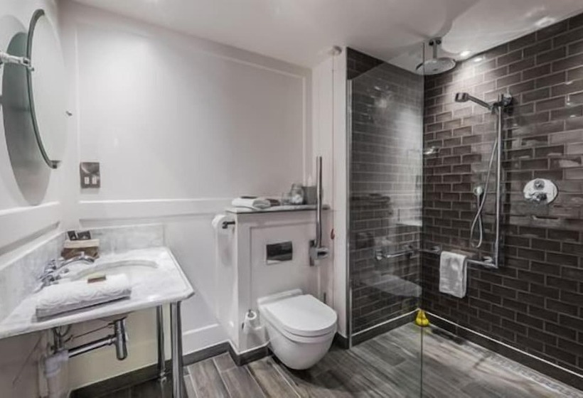 Quarto Superior, Coach & Horses