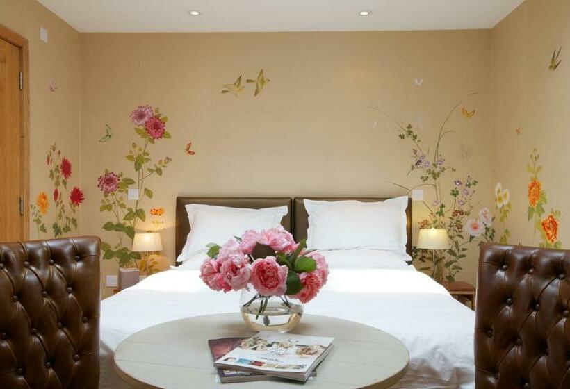 חדר דלוקס, Eckington Manor