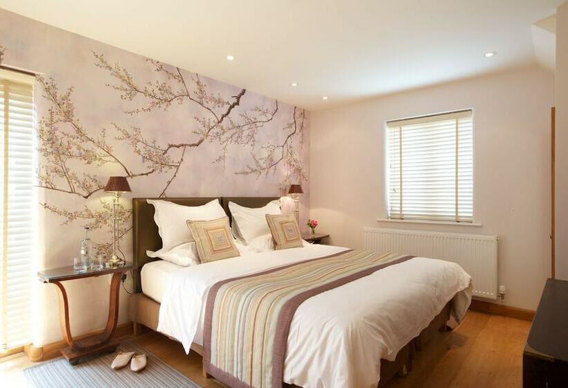 חדר קלאסי, Eckington Manor