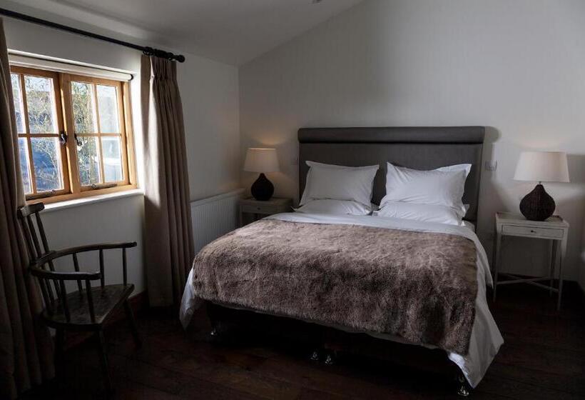 חדר דלוקס, Eckington Manor