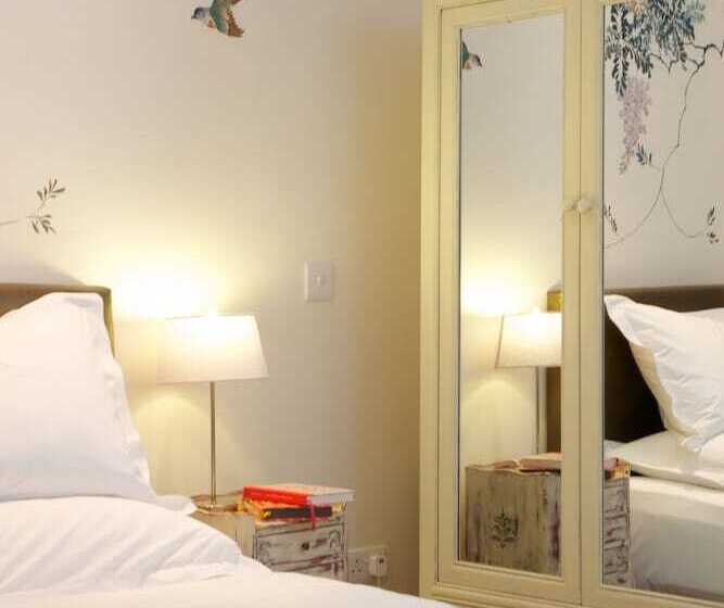 חדר קלאסי, Eckington Manor